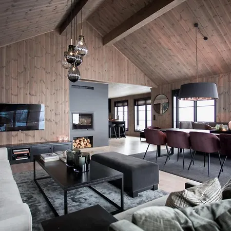 Luxurious 5-bedroom Mountain With Sauna, Panoramic Views, And Two Full Bathrooms * Stranda (More og Romsdal)