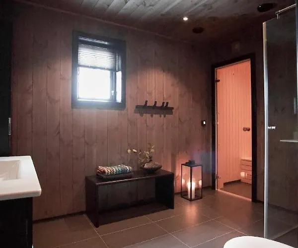 Luxurious 5-bedroom Mountain With Sauna, Panoramic Views, And Two Full Bathrooms Chalé *