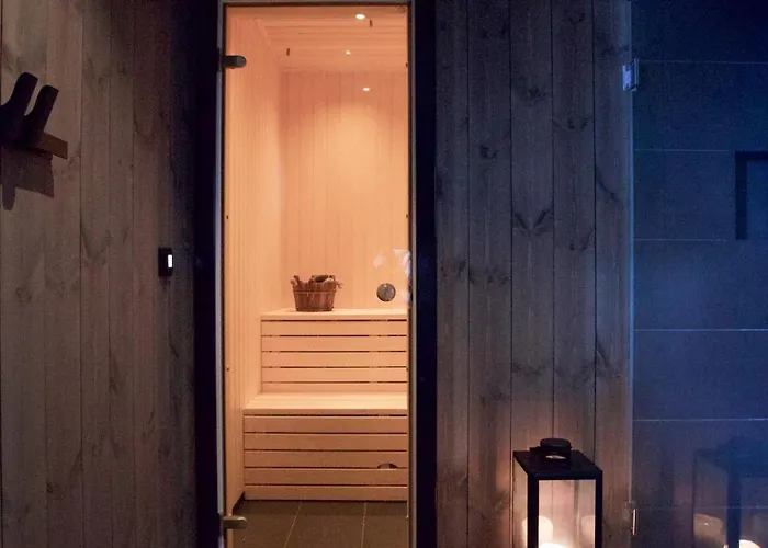 Luxurious 5-bedroom Mountain With Sauna, Panoramic Views, And Two Full Bathrooms * Stranda (More og Romsdal)