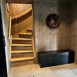 Luxurious 5-bedroom Mountain With Sauna, Panoramic Views, And Two Full Bathrooms