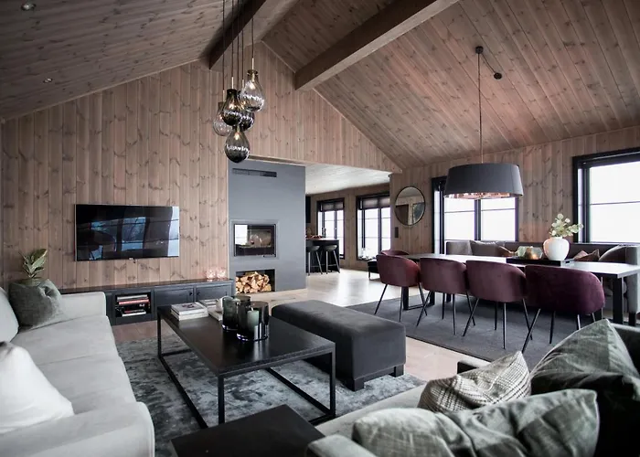 Luxurious 5-bedroom Mountain With Sauna, Panoramic Views, And Two Full Bathrooms * Stranda (More og Romsdal)