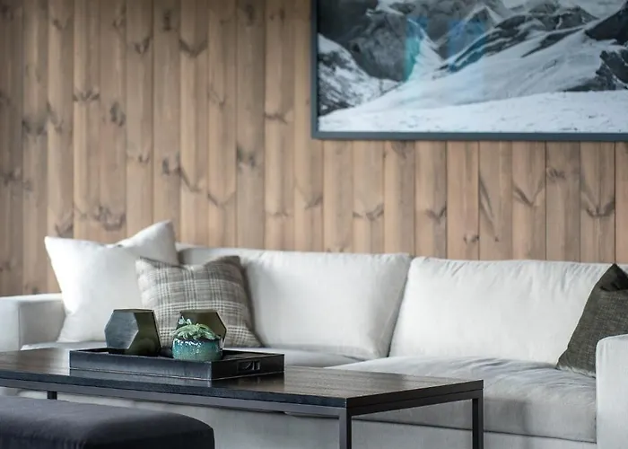 Luxurious 5-bedroom Mountain With Sauna, Panoramic Views, And Two Full Bathrooms Chalet Stranda (More og Romsdal)